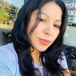 Meet your Posher, Ada j